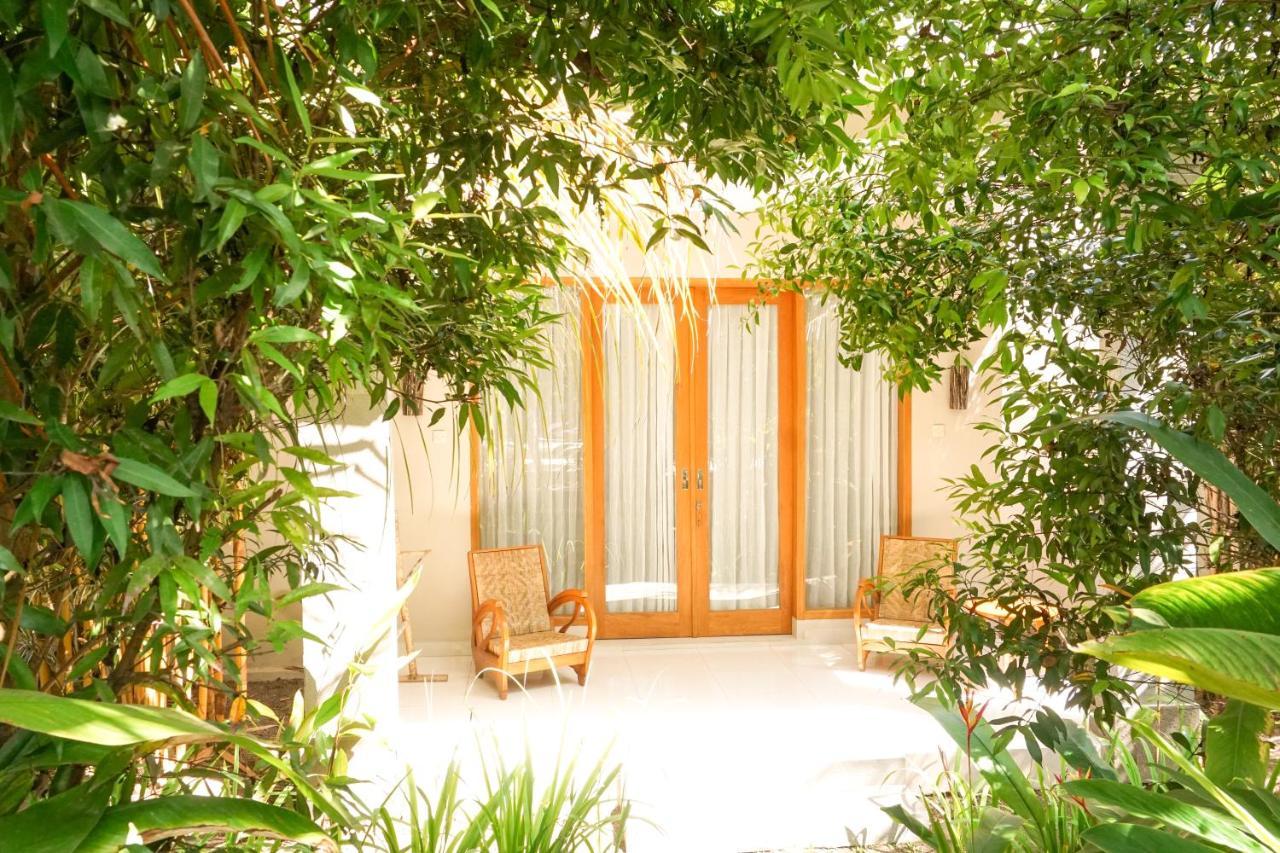 Ibludan Hotel Senggigi Exterior foto